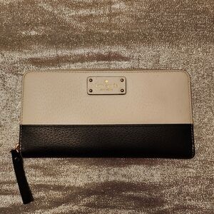 Kate Spade Black and Cream Women's Wallet